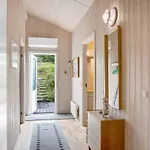 Tineke - 800m From The Sea By Interhome